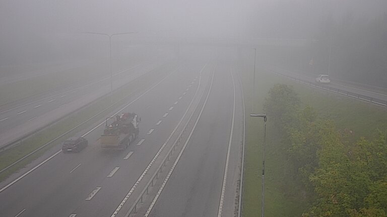 Weather Camera Image Road 102 Espoo, Sepänkylä, Espoo, Uusimaa