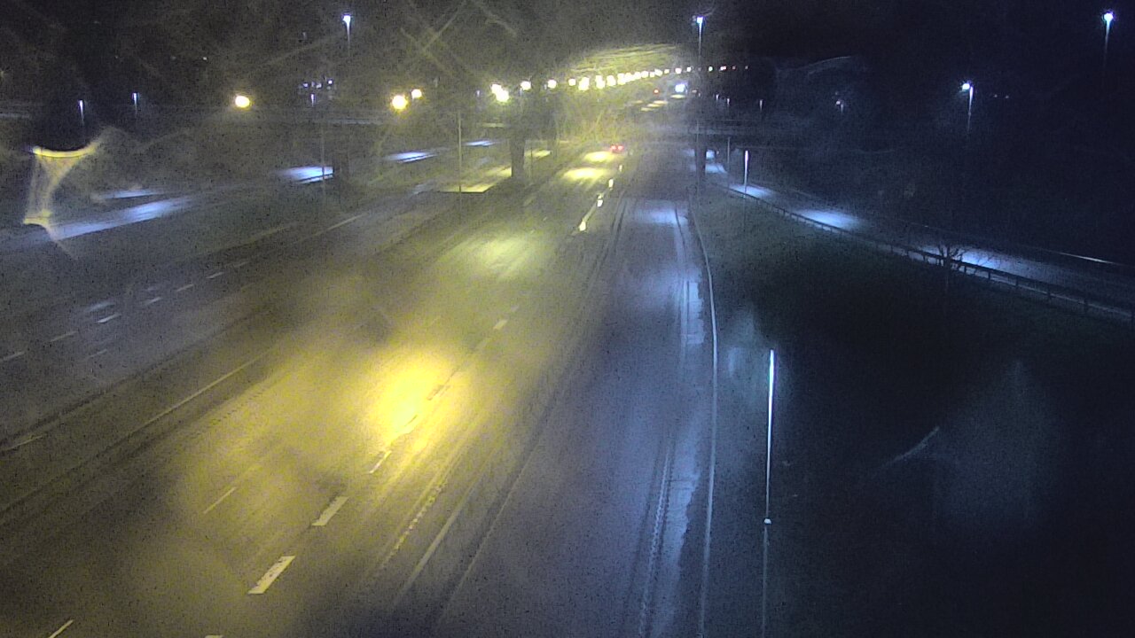 Weather Camera Image Road 102 Espoo, Sepänkylä, Espoo, Uusimaa