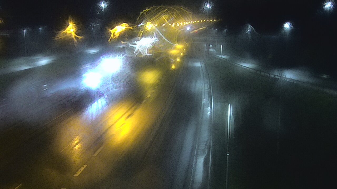 Weather Camera Image Road 102 Espoo, Sepänkylä, Espoo, Uusimaa