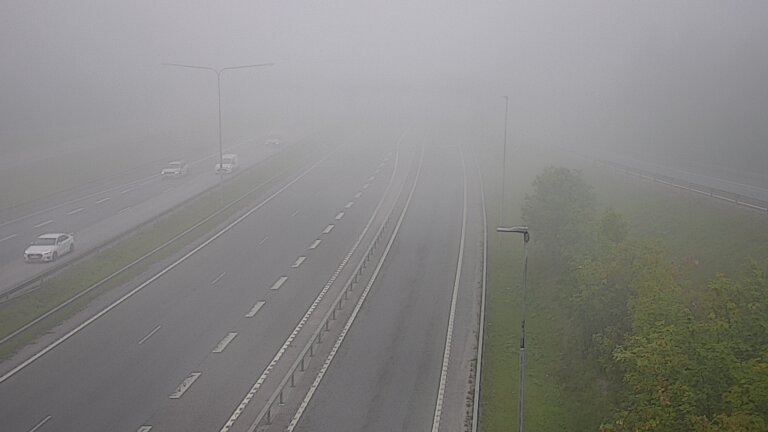 Weather Camera Image Road 102 Espoo, Sepänkylä, Espoo, Uusimaa