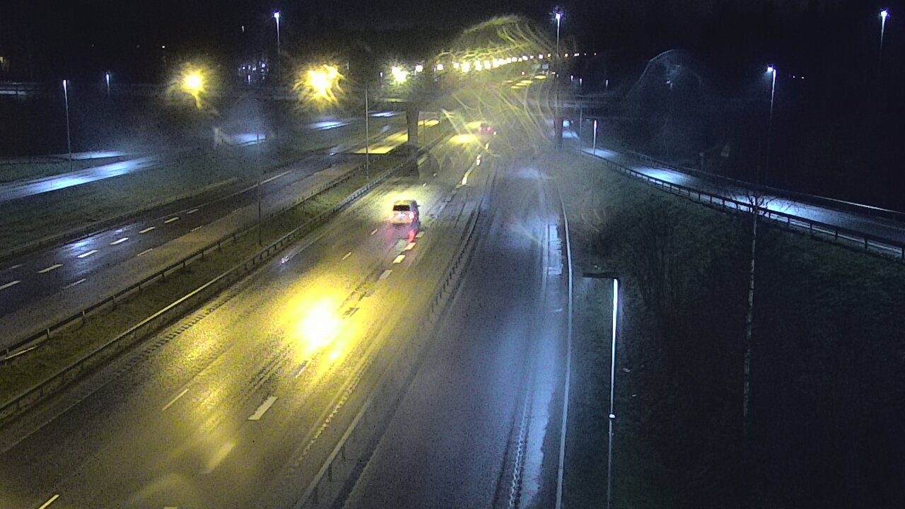 Weather Camera Image Road 102 Espoo, Sepänkylä, Espoo, Uusimaa
