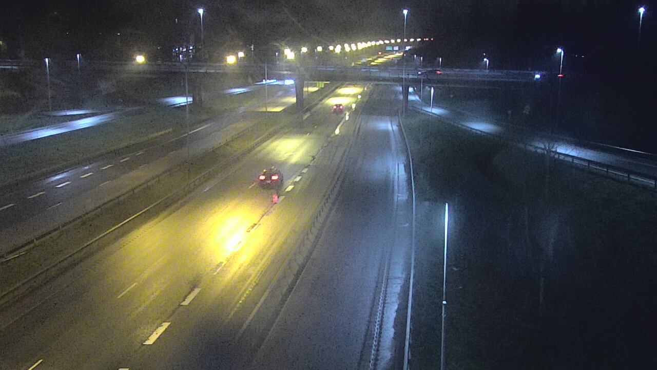 Weather Camera Image Road 102 Espoo, Sepänkylä, Espoo, Uusimaa