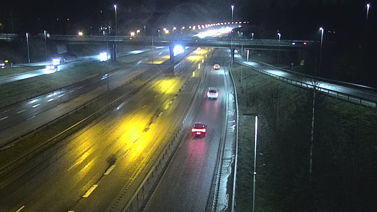 Weather Camera Image Road 102 Espoo, Sepänkylä, Espoo, Uusimaa