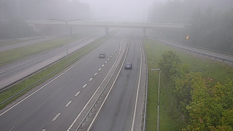 Weather Camera Image Road 102 Espoo, Sepänkylä, Espoo, Uusimaa