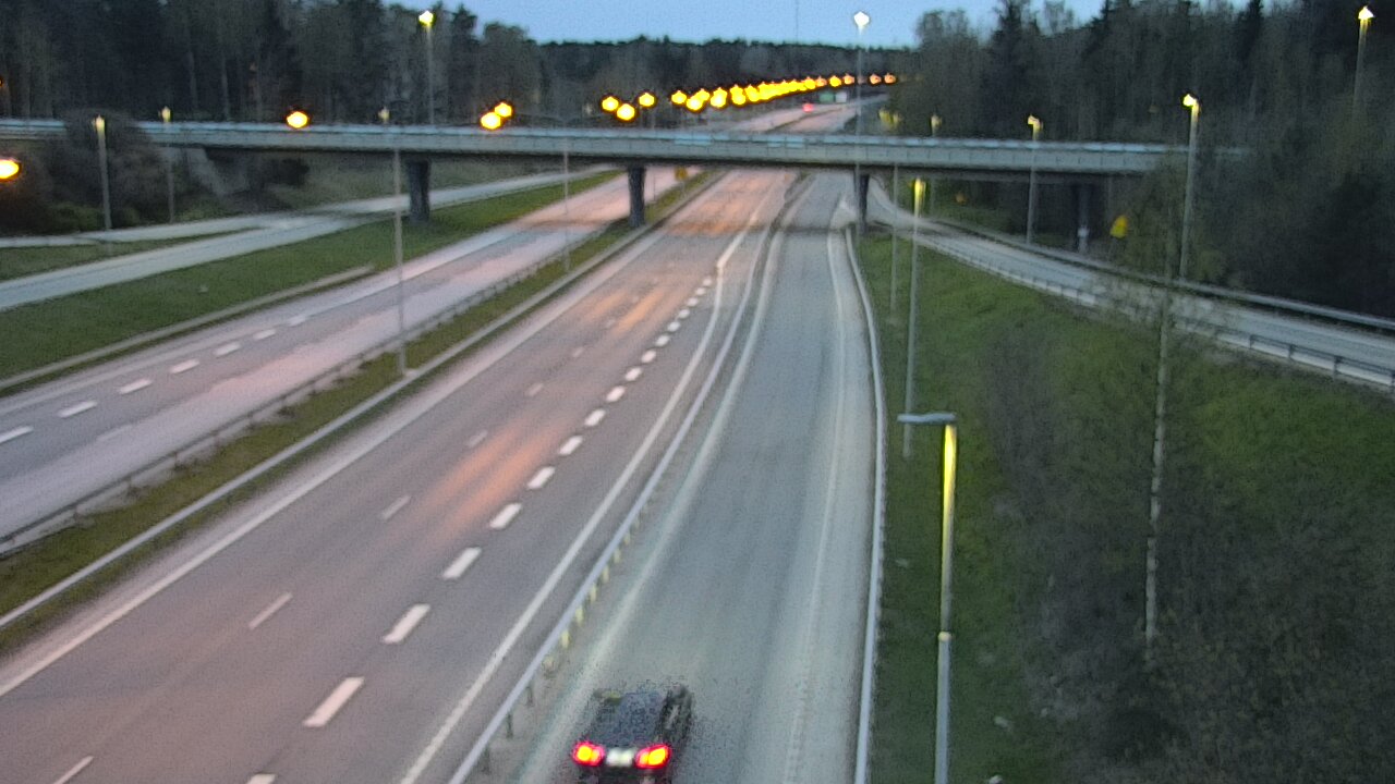 Weather Camera Image Väg 102 Esbo, Smedsby, Espoo, Uusimaa