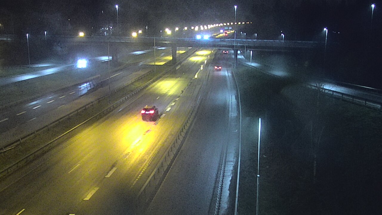 Weather Camera Image Road 102 Espoo, Sepänkylä, Espoo, Uusimaa