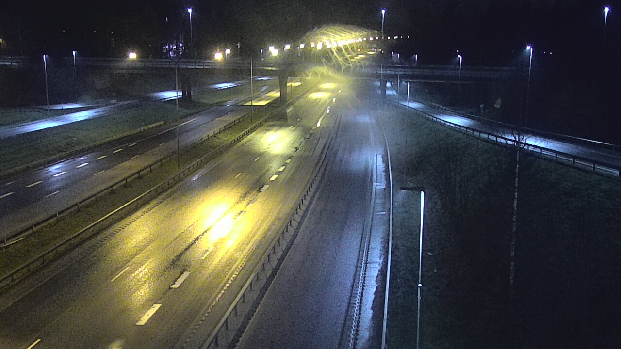 Weather Camera Image Road 102 Espoo, Sepänkylä, Espoo, Uusimaa