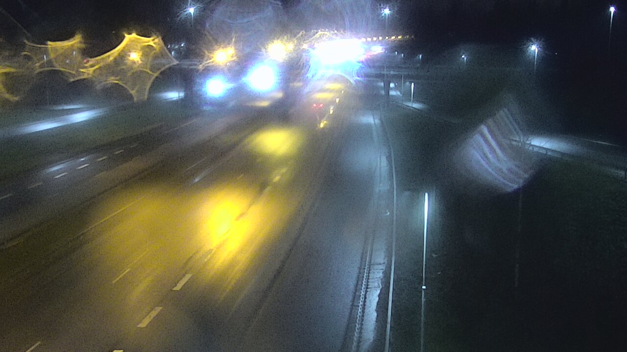 Weather Camera Image Road 102 Espoo, Sepänkylä, Espoo, Uusimaa