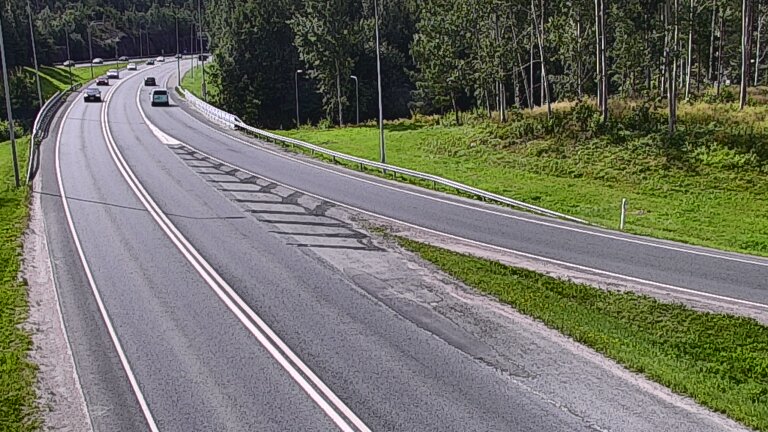 Weather Camera Image Road 102 Espoo, Klovi, Espoo, Uusimaa