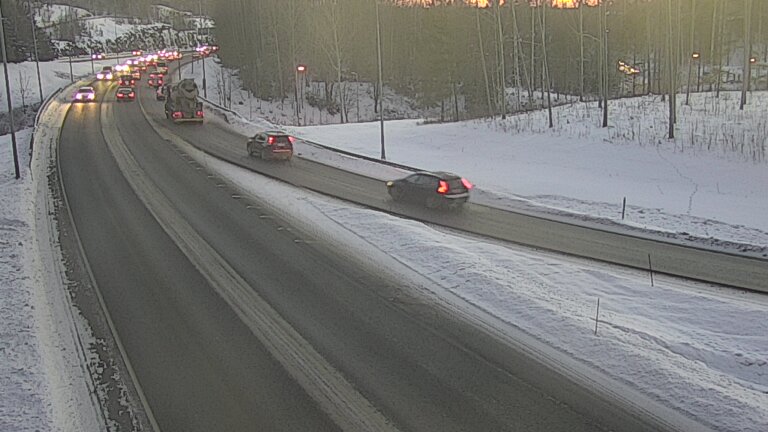 Weather Camera Image Road 102 Espoo, Klovi, Espoo, Uusimaa