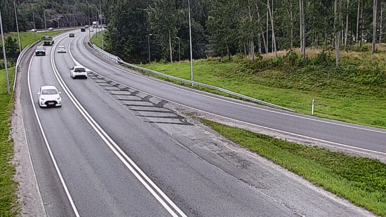 Weather Camera Image Road 102 Espoo, Klovi, Espoo, Uusimaa