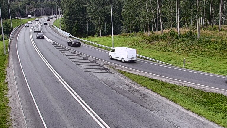 Weather Camera Image Road 102 Espoo, Klovi, Espoo, Uusimaa