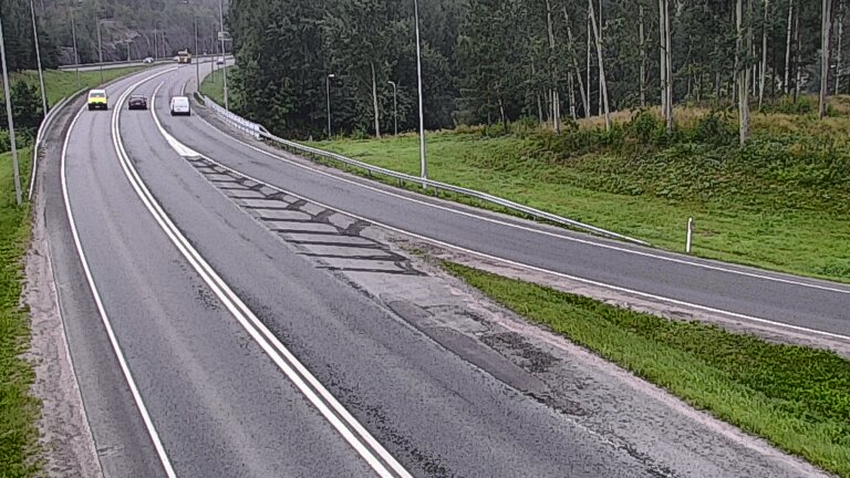 Weather Camera Image Road 102 Espoo, Klovi, Espoo, Uusimaa