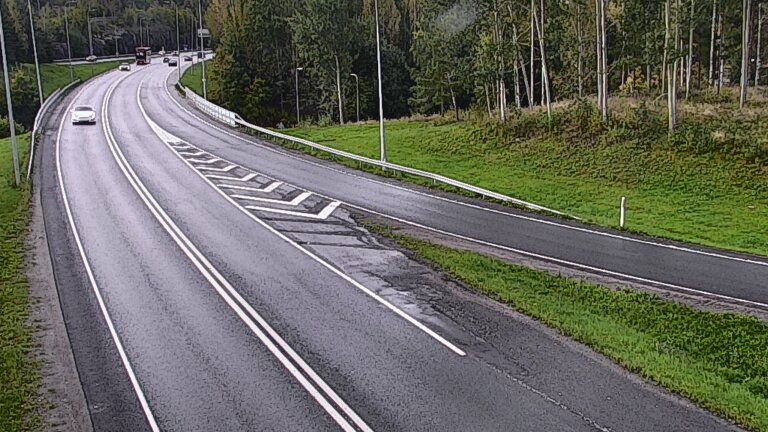 Weather Camera Image Road 102 Espoo, Klovi, Espoo, Uusimaa