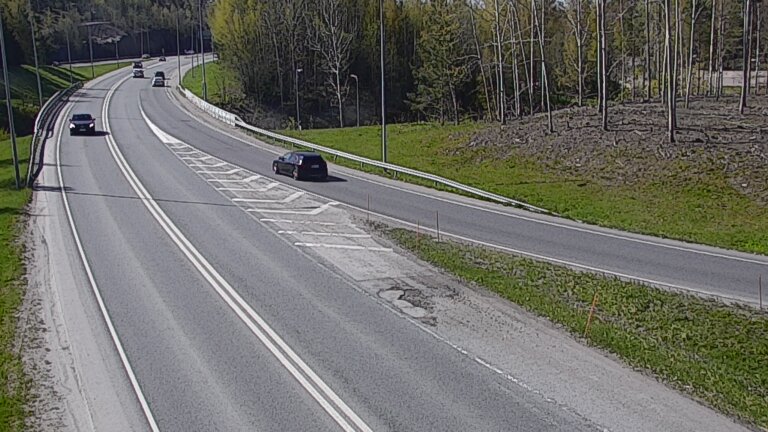 Weather Camera Image Road 102 Espoo, Klovi, Espoo, Uusimaa