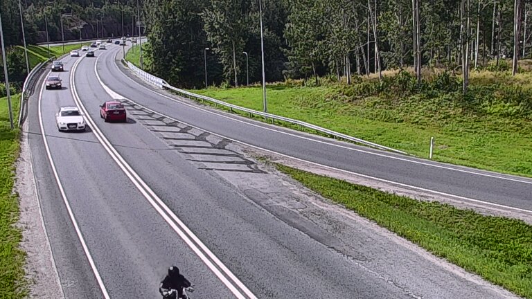 Weather Camera Image Road 102 Espoo, Klovi, Espoo, Uusimaa