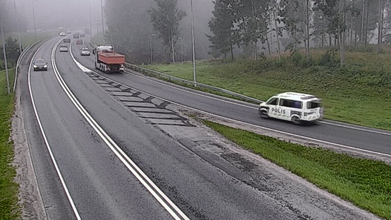 Weather Camera Image Road 102 Espoo, Klovi, Espoo, Uusimaa