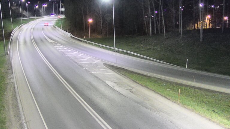 Weather Camera Image Road 102 Espoo, Klovi, Espoo, Uusimaa