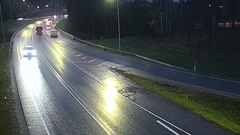 Weather Camera Image Road 102 Espoo, Klovi, Espoo, Uusimaa