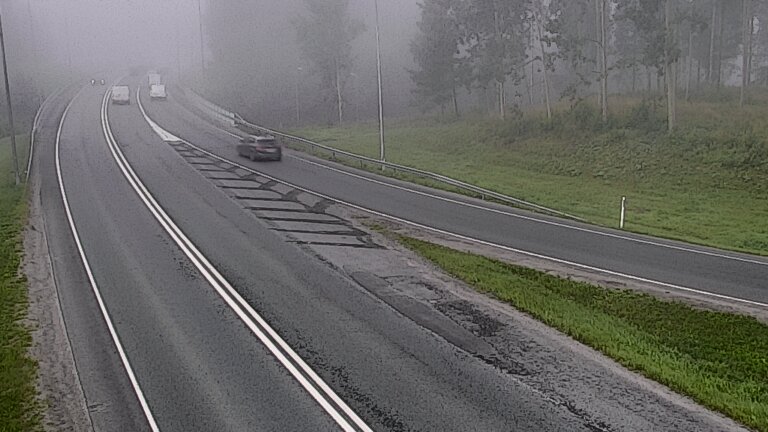 Weather Camera Image Road 102 Espoo, Klovi, Espoo, Uusimaa