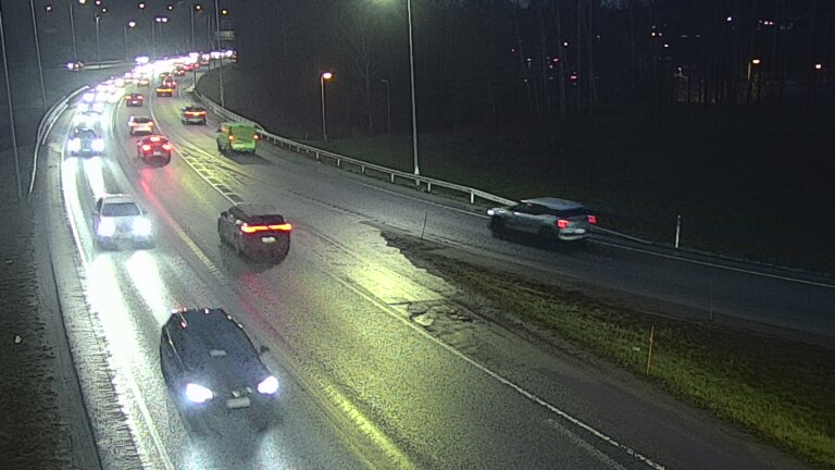 Weather Camera Image Road 102 Espoo, Klovi, Espoo, Uusimaa