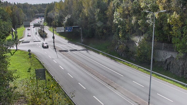 Weather Camera Image Road 102 Espoo, Karapellontie, Espoo, Uusimaa