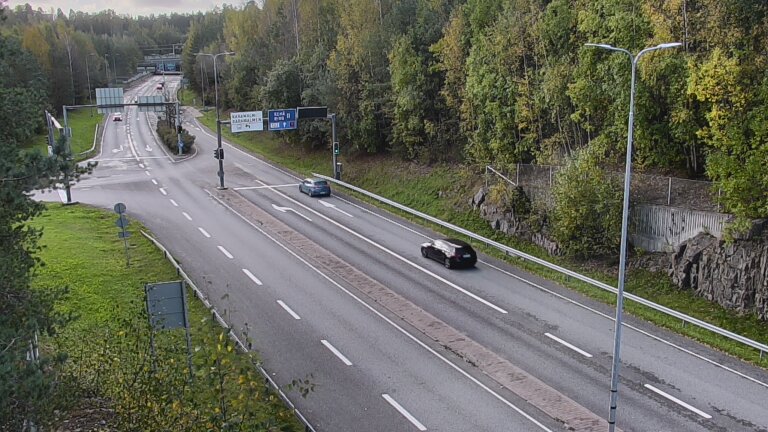 Weather Camera Image Road 102 Espoo, Karapellontie, Espoo, Uusimaa