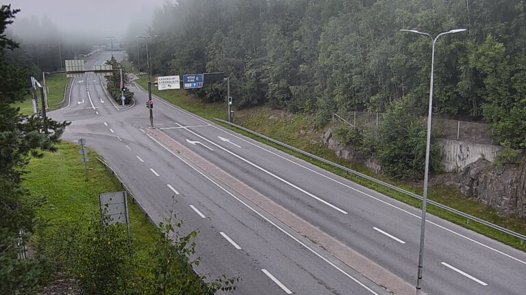 Weather Camera Image Road 102 Espoo, Karapellontie, Espoo, Uusimaa
