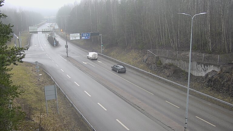 Weather Camera Image Road 102 Espoo, Karapellontie, Espoo, Uusimaa