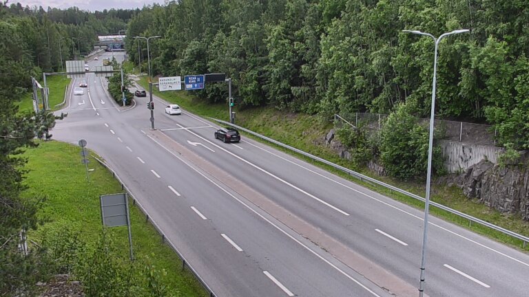 Weather Camera Image Road 102 Espoo, Karapellontie, Espoo, Uusimaa