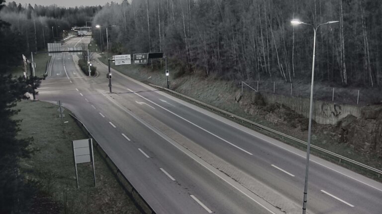 Weather Camera Image Tie 102 Espoo, Karapellontie, Espoo, Uusimaa