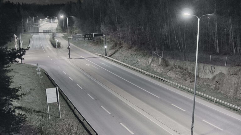 Weather Camera Image Tie 102 Espoo, Karapellontie, Espoo, Uusimaa