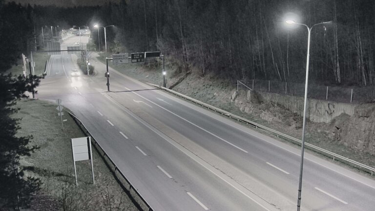 Weather Camera Image Tie 102 Espoo, Karapellontie, Espoo, Uusimaa