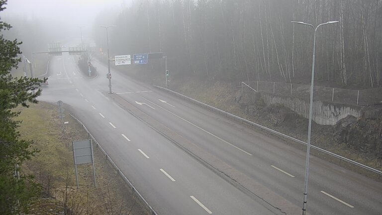 Weather Camera Image Road 102 Espoo, Karapellontie, Espoo, Uusimaa