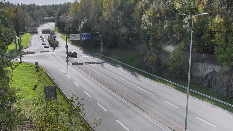 Weather Camera Image Road 102 Espoo, Karapellontie, Espoo, Uusimaa