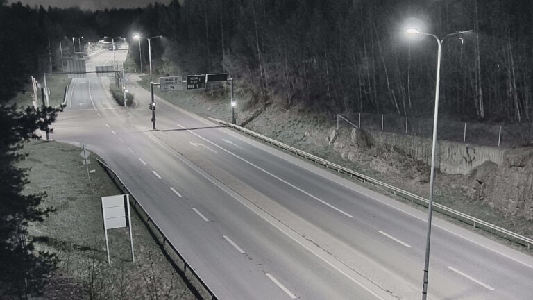 Weather Camera Image Tie 102 Espoo, Karapellontie, Espoo, Uusimaa