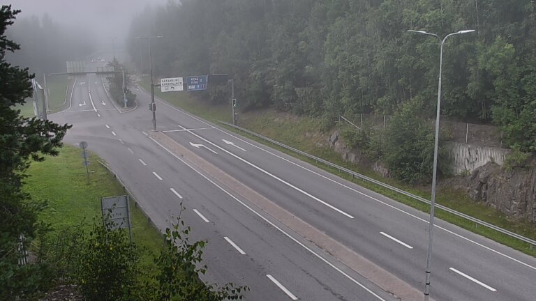 Weather Camera Image Road 102 Espoo, Karapellontie, Espoo, Uusimaa