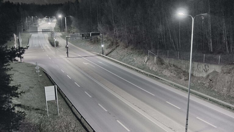 Weather Camera Image Tie 102 Espoo, Karapellontie, Espoo, Uusimaa