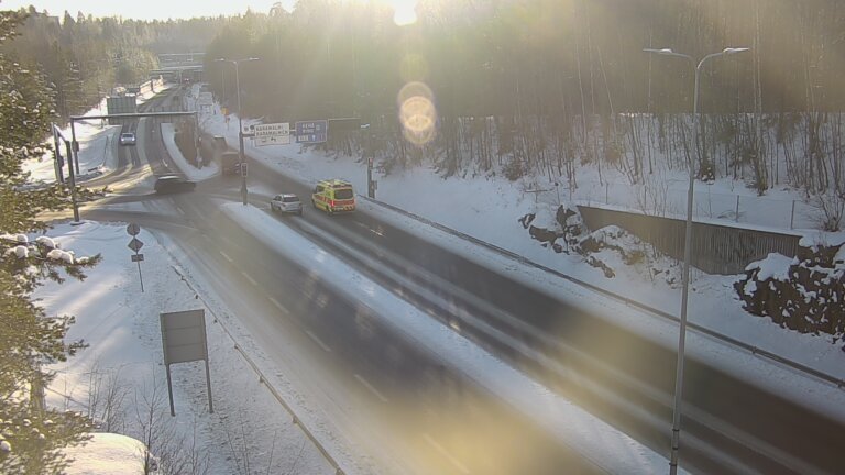 Weather Camera Image Road 102 Espoo, Karapellontie, Espoo, Uusimaa