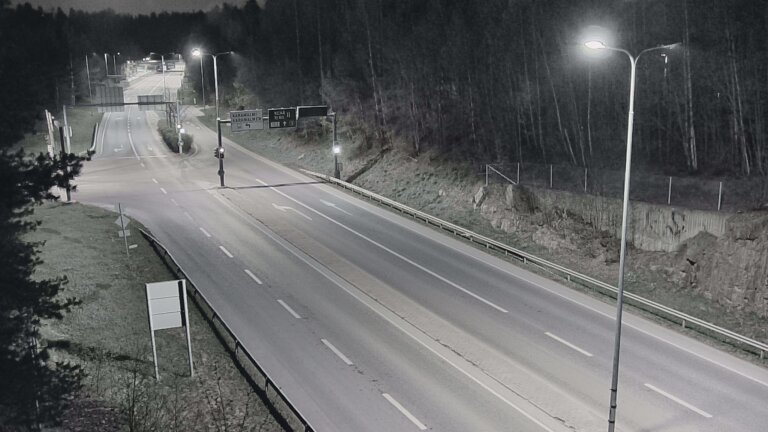 Weather Camera Image Tie 102 Espoo, Karapellontie, Espoo, Uusimaa