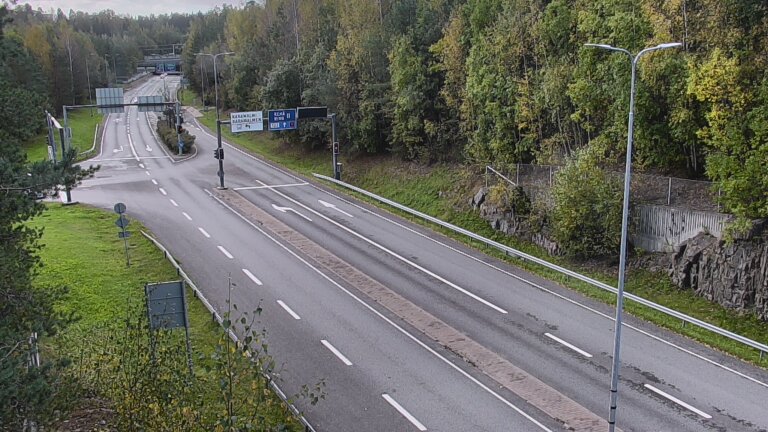 Weather Camera Image Road 102 Espoo, Karapellontie, Espoo, Uusimaa