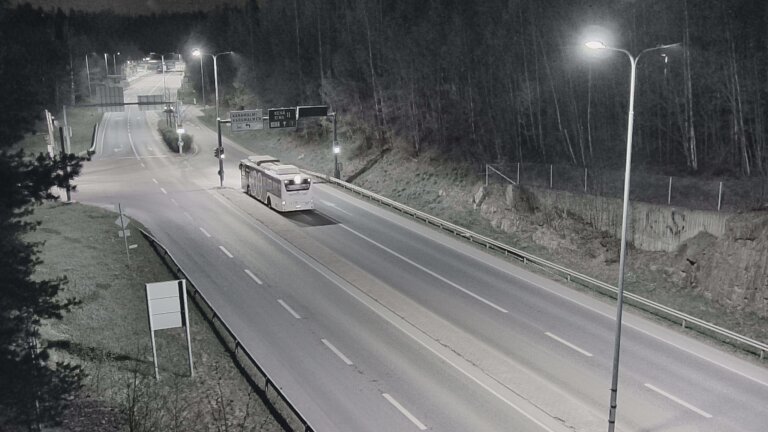 Weather Camera Image Tie 102 Espoo, Karapellontie, Espoo, Uusimaa
