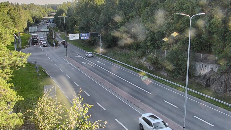 Kelikamerat Kuva Tie 102 Espoo, Karapellontie, Espoo, Uusimaa