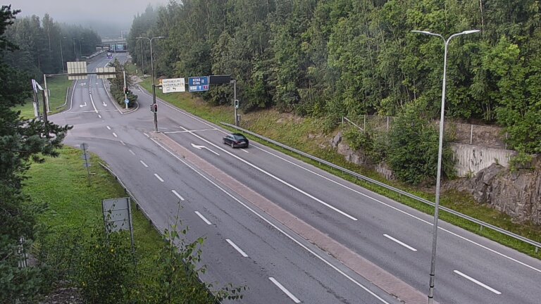 Weather Camera Image Road 102 Espoo, Karapellontie, Espoo, Uusimaa