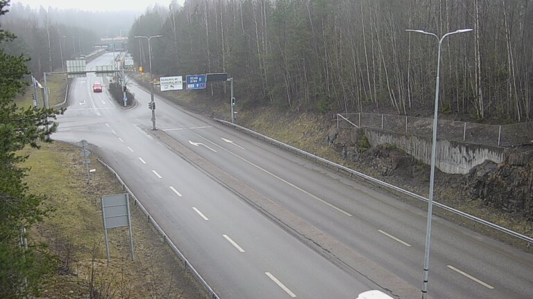 Weather Camera Image Road 102 Espoo, Karapellontie, Espoo, Uusimaa