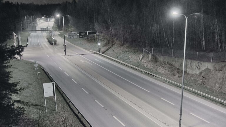 Weather Camera Image Tie 102 Espoo, Karapellontie, Espoo, Uusimaa