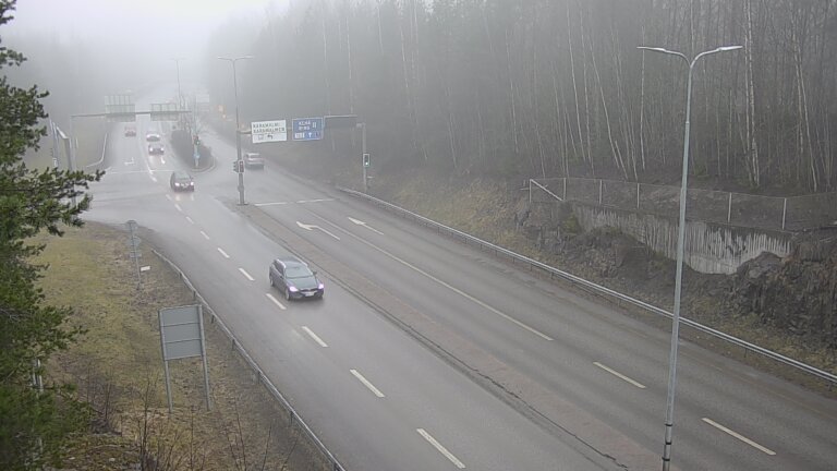 Weather Camera Image Road 102 Espoo, Karapellontie, Espoo, Uusimaa