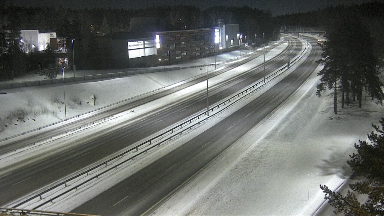 Weather Camera Image Road 51 Espoo, Kivenlahti, Espoo, Uusimaa