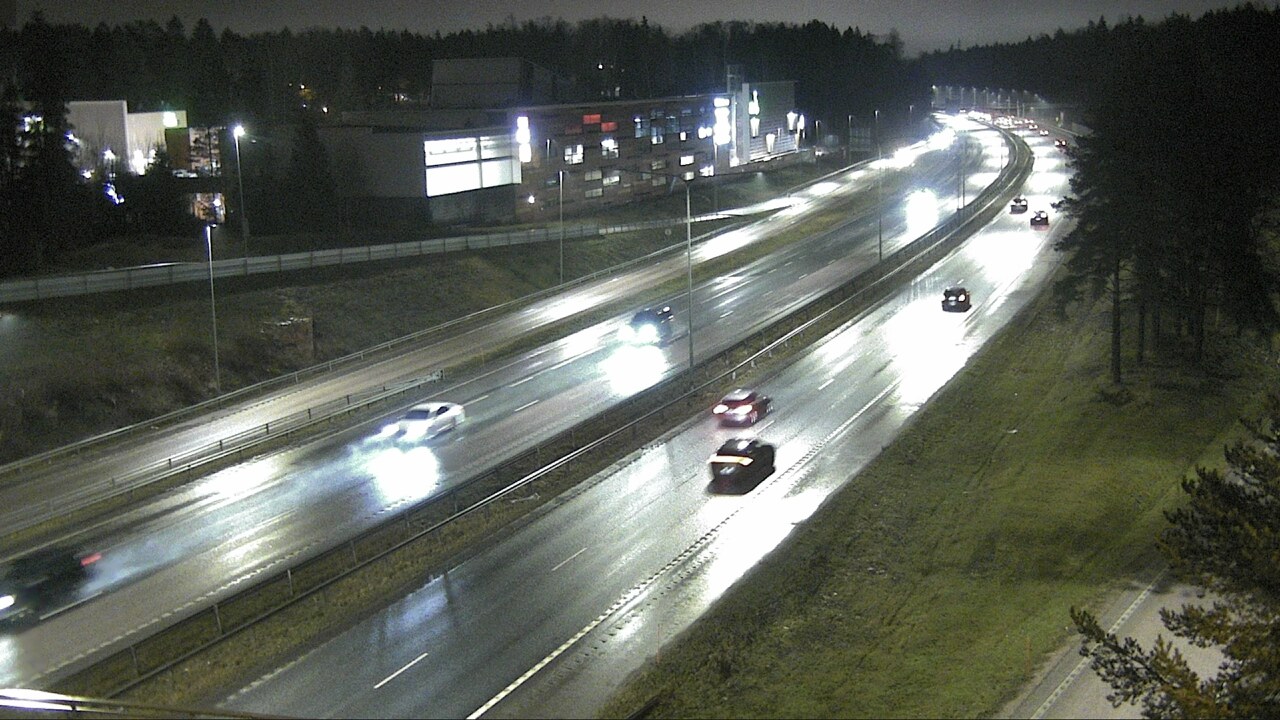 Weather Camera Image Road 51 Espoo, Kivenlahti, Espoo, Uusimaa