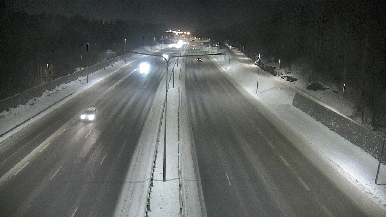 Weather Camera Image Road 51 Espoo, Westend, Espoo, Uusimaa